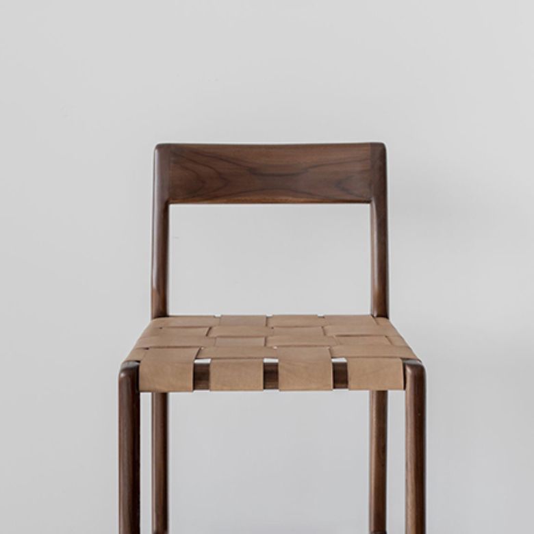 Tabouret de bar en faux cuir contemporain 37,4 pouces avec base en bois massif