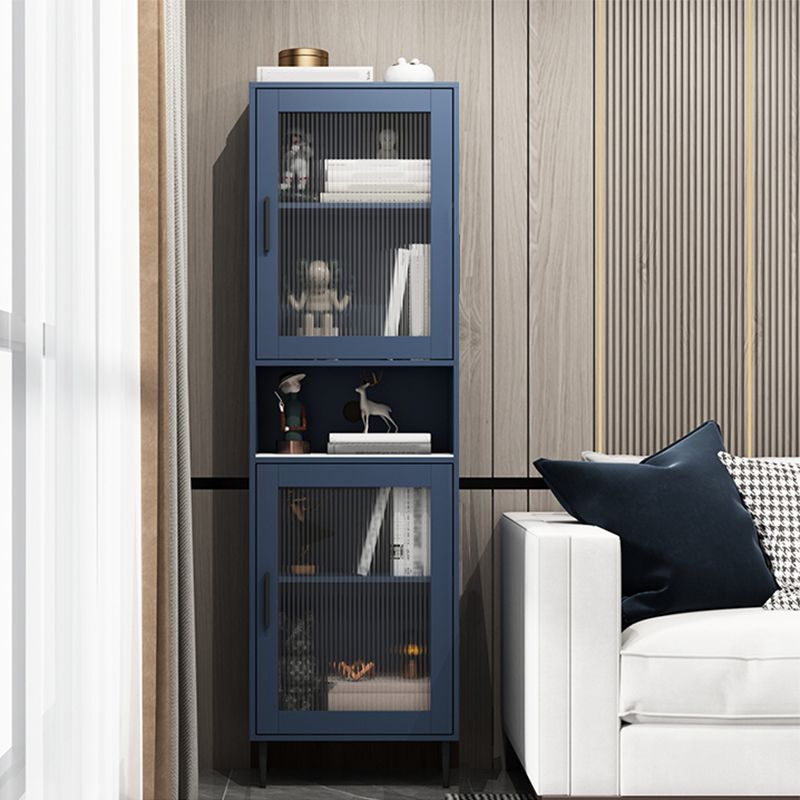 Moderne houten opbergkast met 2 opbergplank en glas in paniek