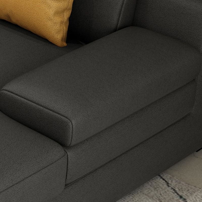 Scandinavo a forma di L sezionale con braccio top a cuscino per quattro persone