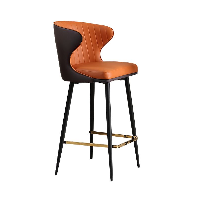 Sgabello da bar con barra bassa con sgabello da baiassa in fux in fux moderno per cucina