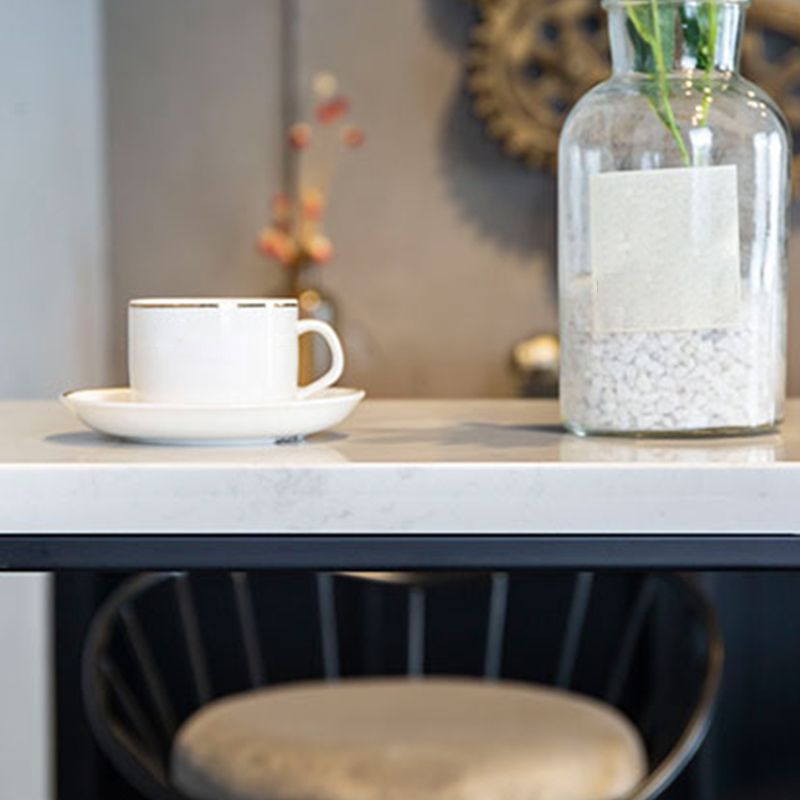 Table de bar de style moderne, bureau de bar de bistro fixe en faux marbre avec repose-pieds