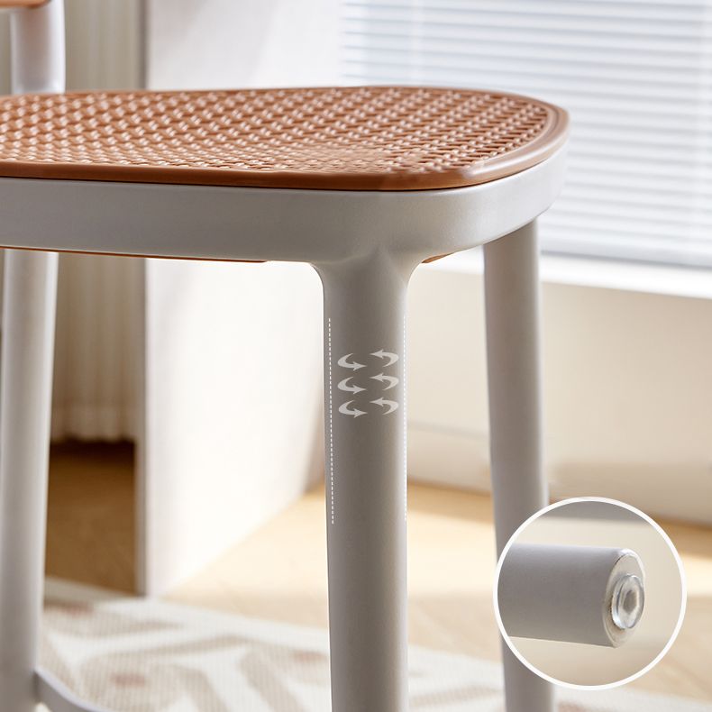 Sgabello da banco di plastica in stile moderno sgabello sul retro con poggiapiedi