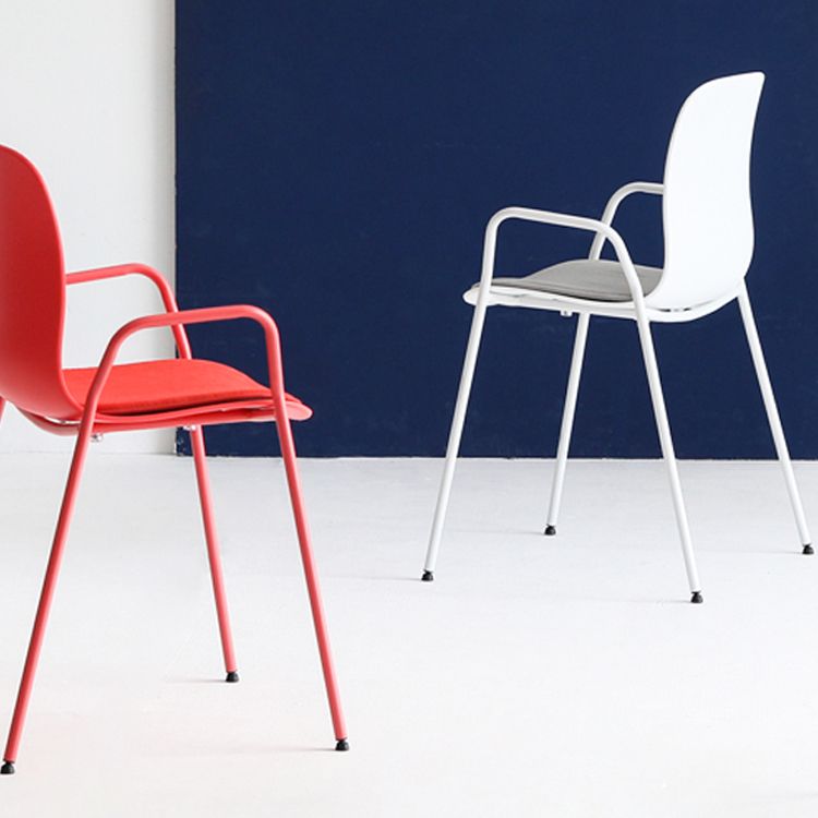 Industrial Plastic Meeting Room Arm Chair Matte Finish Solid Back Dining Chair Clearhalo ' kitchen&dining_furn' 'Dining Chairs' 'Dining Tables & Seating' 'dining_chair' 'furn' 'furn_dining_chair' 'Furniture' 'furniture_dining_chair' 'Kitchen & Dining Furniture' 'kitchen' 1200x1200_5c81f821-c0ae-4f72-a05d-834e39d5f439