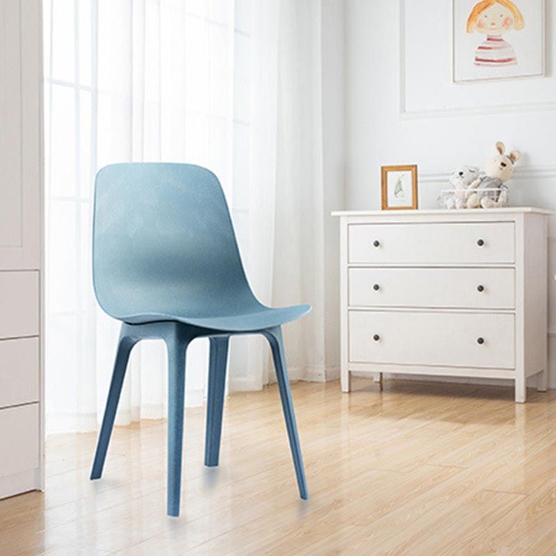 Chaises de salle à manger sans bras Plasons Parsons Furniture en plastique en finition mate