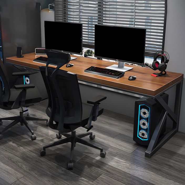 Bureau de bureau en bois massif bureau d'ordinateur de finition antique avec des jambes en métal