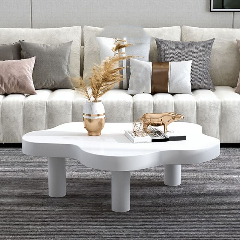 Tavolo da cocktail nordico 3 gambe in legno massiccio tavolino da caffè geometrico