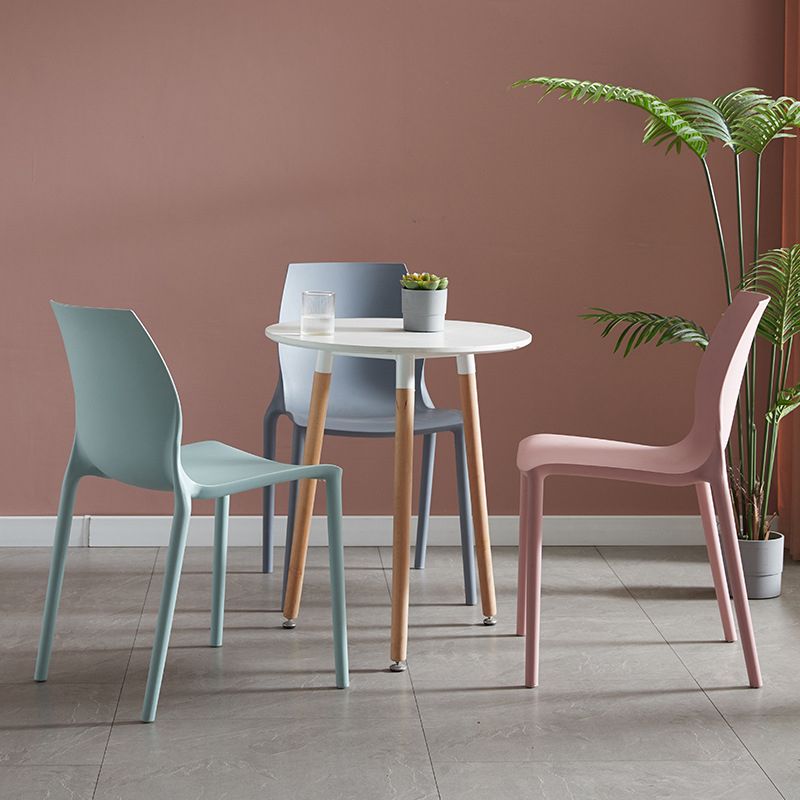 Modern Plastic Indoor-Outdoor Dining Chairs Solid Back Side Chair Clearhalo ' kitchen&dining_furn' 'Dining Chairs' 'Dining Tables & Seating' 'dining_chair' 'Furniture' 'furniture_dining_chair' 'Kitchen & Dining Furniture' 'kitchen' 1200x1200_5d0e1b77-57a0-46cb-bc53-58e980737fe4
