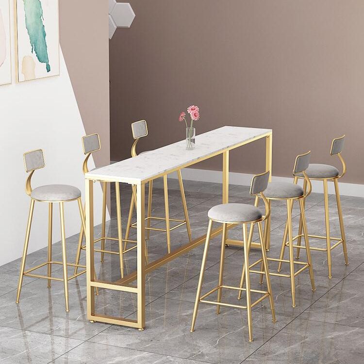 Tavolo da pranzo in pietra rettangolare tavolo da pranzo industriale con base di cavalletto dorato