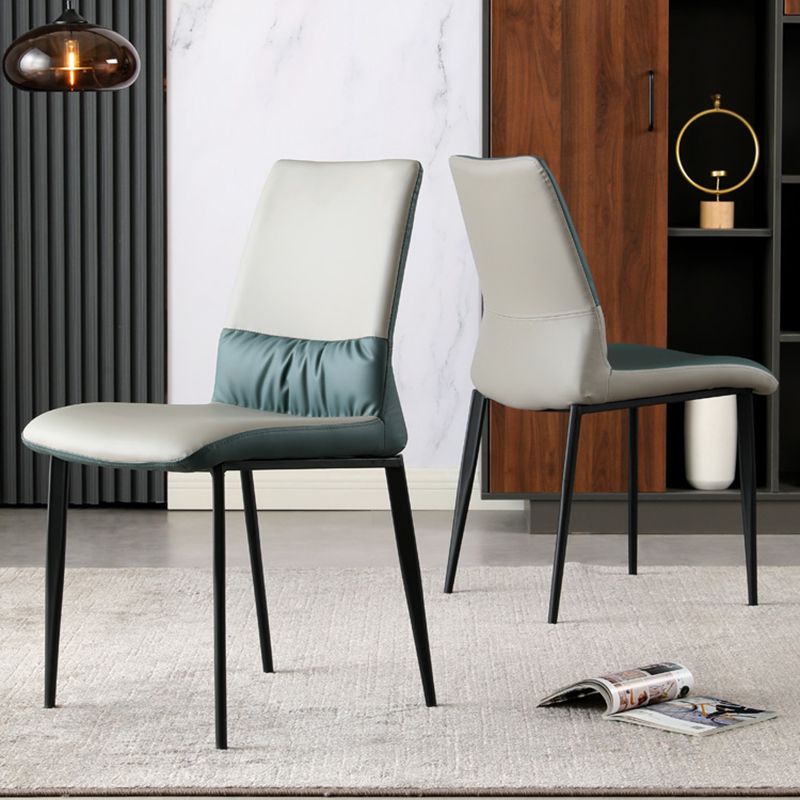 Nordische Armlehne Rückenlehne Kissenstuhl mit Metallbeinen für Esszimmer