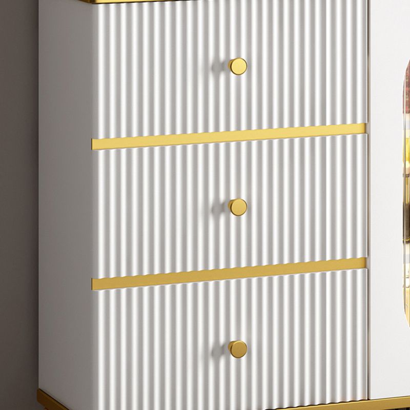 Weißer Glamstein Sideboard Holzrahmen Sideboard mit goldenen Beinen