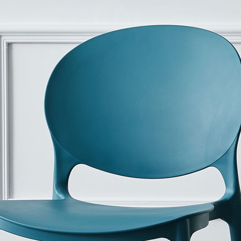 Moderne stapelbare stoel Dineren Open Achter Back Armloze stoel voor keuken met plastic benen