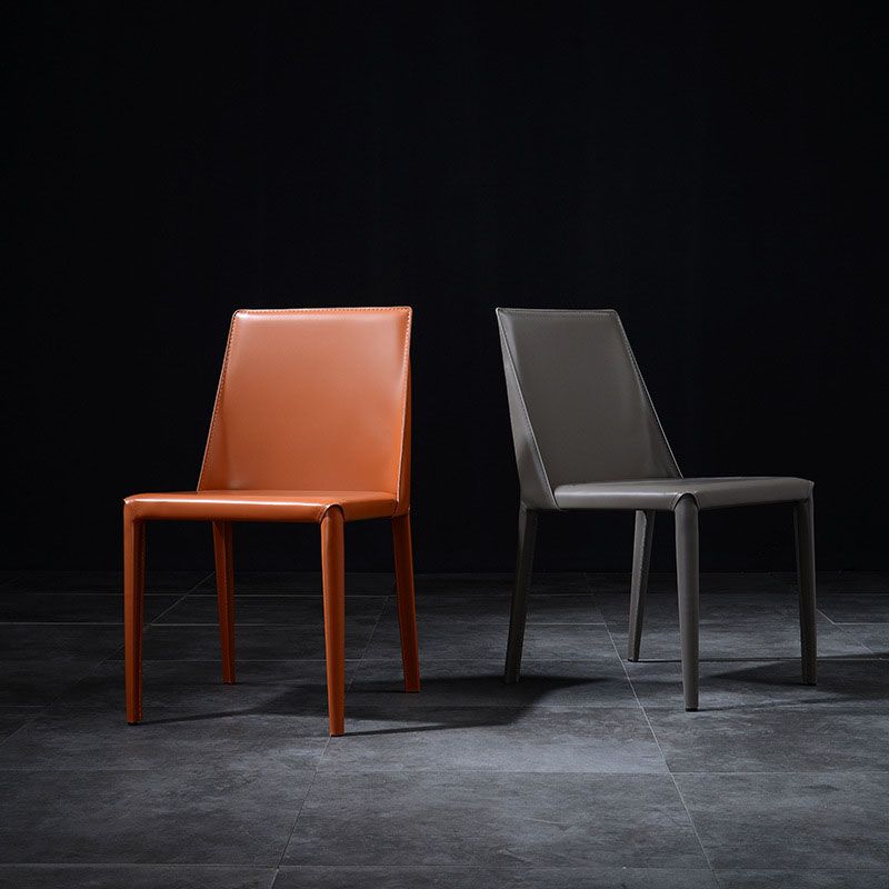 Eigentijdse faux lederen eetstoelen gestoffeerde parsons zijstoel