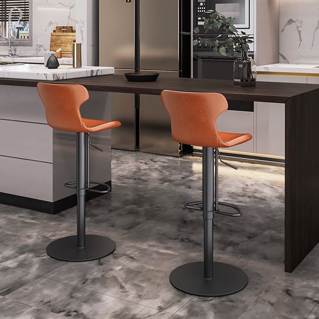 Faux lederen barkrukken zwenk verstelbare hoogte barkruk met voetsteun