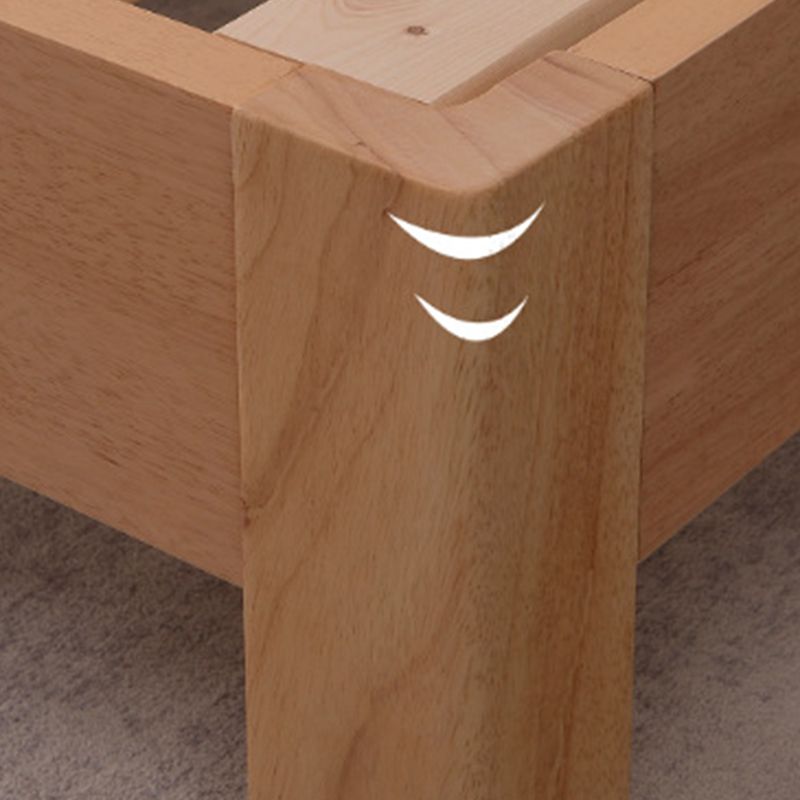 Platform Bed Frame in Solid Wood with 4 Legs Platform Bed for Bedroom