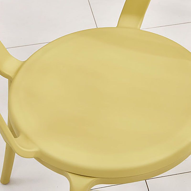 Chaise de cuisine contemporaine chaise latéral de bras à manger avec des jambes en plastique