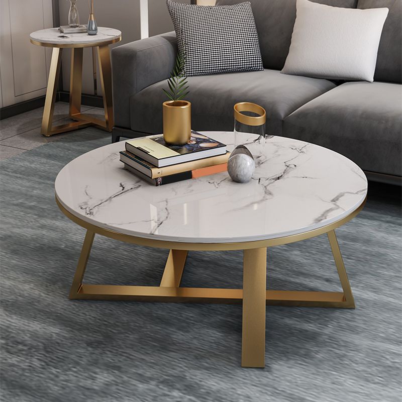 Mesa de café redonda de estilo glamorante con base cruzada de hierro y tapa blanca