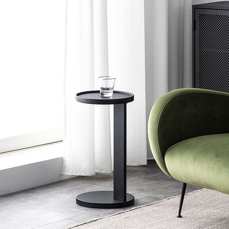 Rustic Accent Side Table Metal Pedestal Round Living Room Corner Table Clearhalo 'Coffee & Accent Tables' 'End & Side Tables' 'end_side_tables' 'furn' 'furn_end_side_tables' 'Furniture' 'Living Room Furniture' 1200x1200_5ec6c397-61bd-43ef-afdb-90bd78b10870