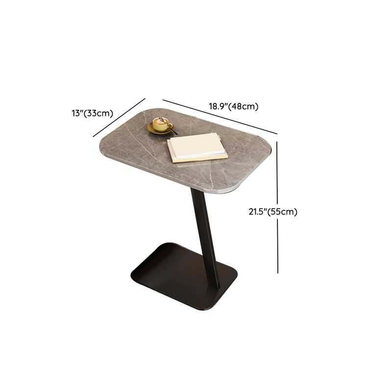 Soggiorno modernistico geometrico a doppio livello con tavola laterale del piedistallo