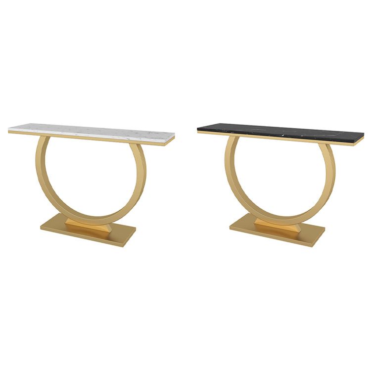 Akzenttisch im Glam -Stil mit Sockelbasis und Marmorrechteck oben