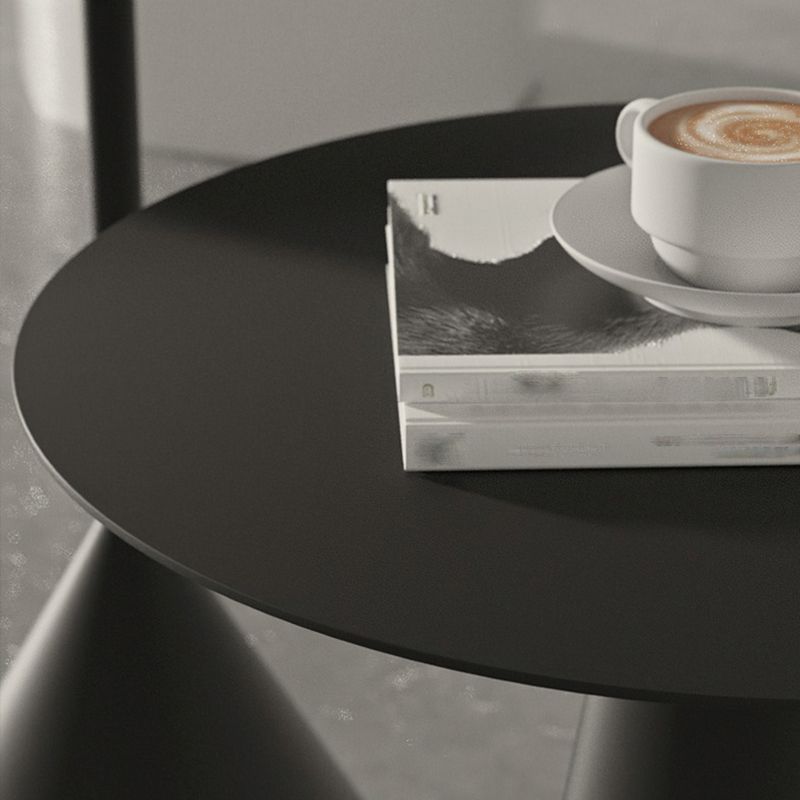 Mesa de metal redonda moderna de mediados de siglo con mesa de café de la base de pedestal