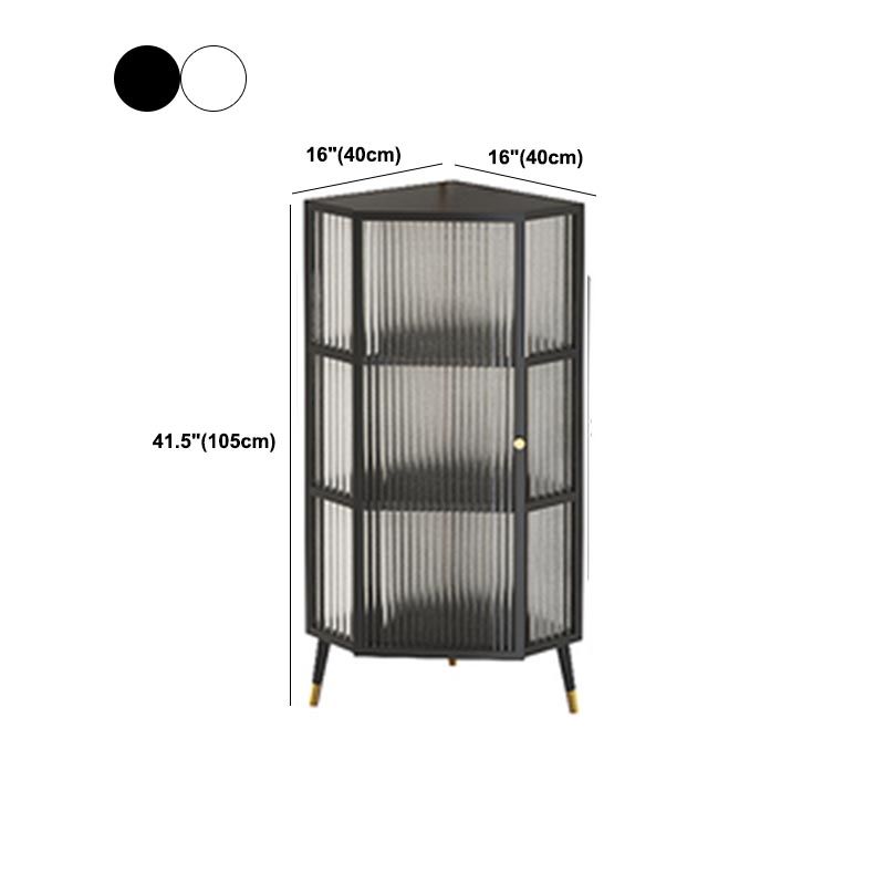 Rack de bouteille à vin de sol en métal.