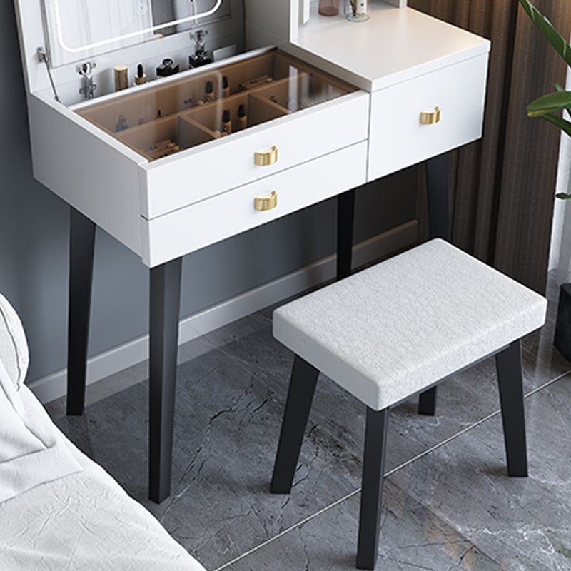 Modern Mirrored Glass Vanity Desk 3 Drawer Vanity Dressing Table Clearhalo 'Bedroom Furniture' 'furn' 'furn_makeup_vanities' 'Furniture' 'Makeup Vanities' 'makeup_vanities' 1200x1200_5feb2b5f-9496-40df-84bd-7899200177a5