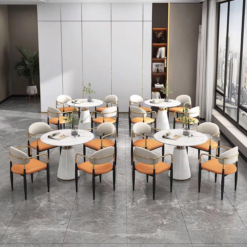Metalen traditionele luxe ronde tafel voor eetkamer Stenen tafel met voetstuk