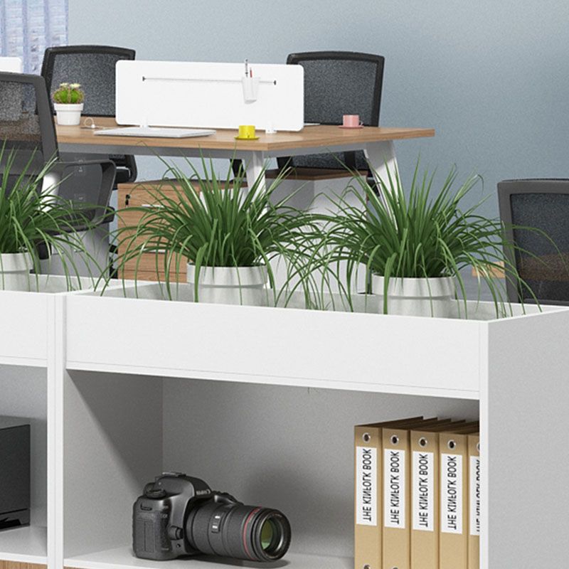 Moderno moderno mobile in legno ingegnerizzato con archiviazione di blocco per home office