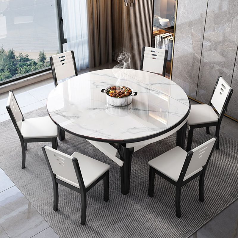 Eettafel in moderne stijl, massief houten onderstel, ronde eettafel voor de woonkamer