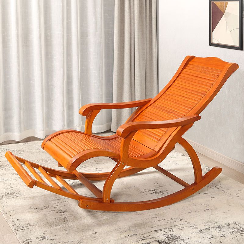 Chaise de culbuteur traditionnelle Solide Rocker Rocker Rocker Rocker dans le salon