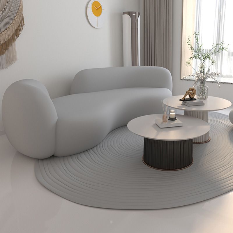 湾曲したラブシートソファコンテンポラリースタイルリビングルームのユニークな座席