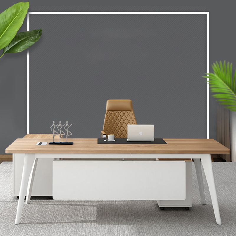 Destina di computer rettangolari di gestione dei cavi scrivania naturale con gambe metalliche