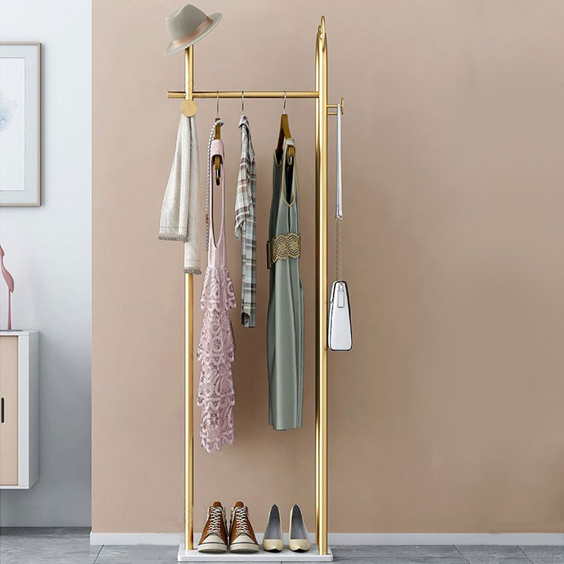 Hidoir de manteau à cadre en métal en métal contemporain avec rangement de panier