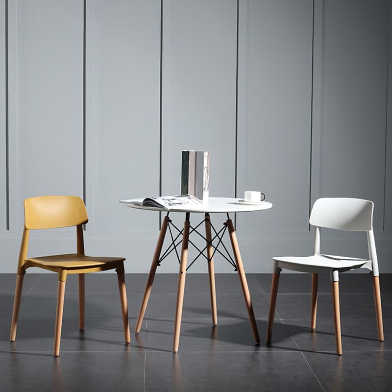 Contemporary Style Plastic Dining Chair Open Back Dining Side Chairs for Kitchen Clearhalo ' kitchen&dining_furn' 'Dining Chairs' 'Dining Tables & Seating' 'dining_chair' 'furn' 'furn_dining_chair' 'Furniture' 'furniture_dining_chair' 'Kitchen & Dining Furniture' 'kitchen' 1200x1200_60fde196-1f8c-48ec-bb30-e0a8a7a48250