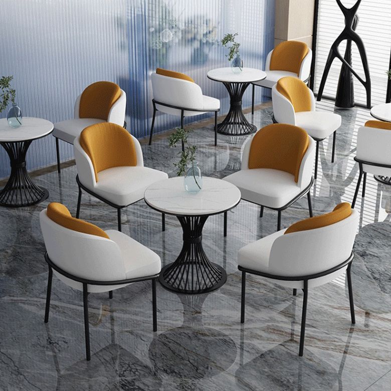 Table à manger rond de luxe traditionnelle