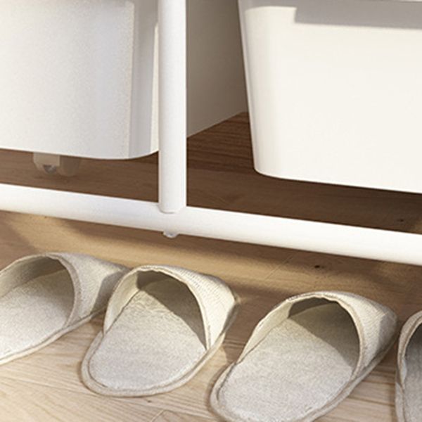 Scaffali contemporanei Dettaglio ganci per rivestimento metallico con spazio