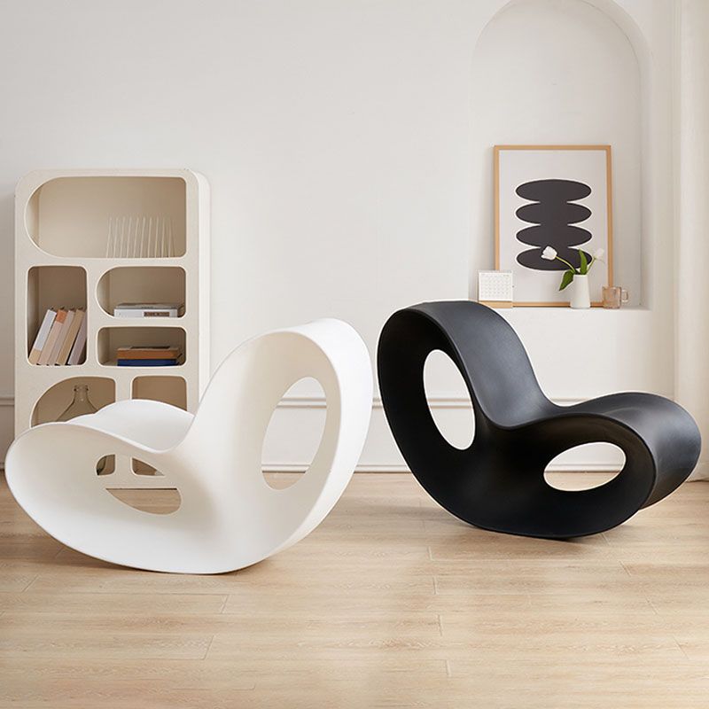 Chaise à bascule contemporaine chaise à bascule en acrylique de couleur solide sans accoudoir