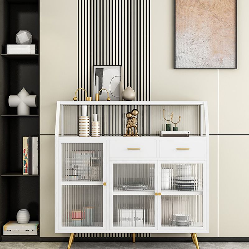 Server da pranzo con finitura opaca con gambe in metallo oro Sideboard moderno per sala da pranzo