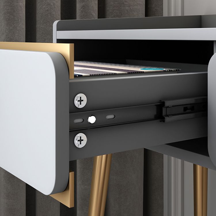 Set di vanità in legno ingegnerizzato con sgabello lussuoso tavolo da toeletta