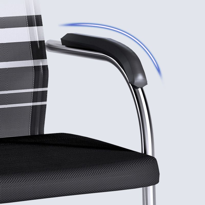 Moderner Bürostuhl fester Waffen ergonomischer Stuhl mit atmungsaktivem Rücken