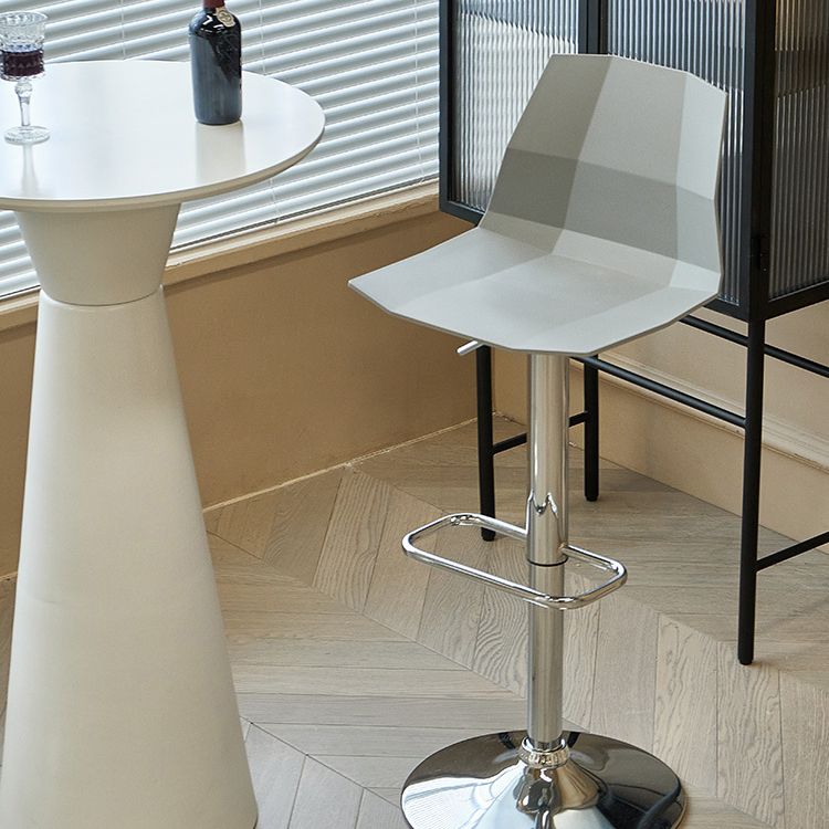 Sgabello da bar in plastica regolabile da bar moderno sgabello da banco interno con girevole