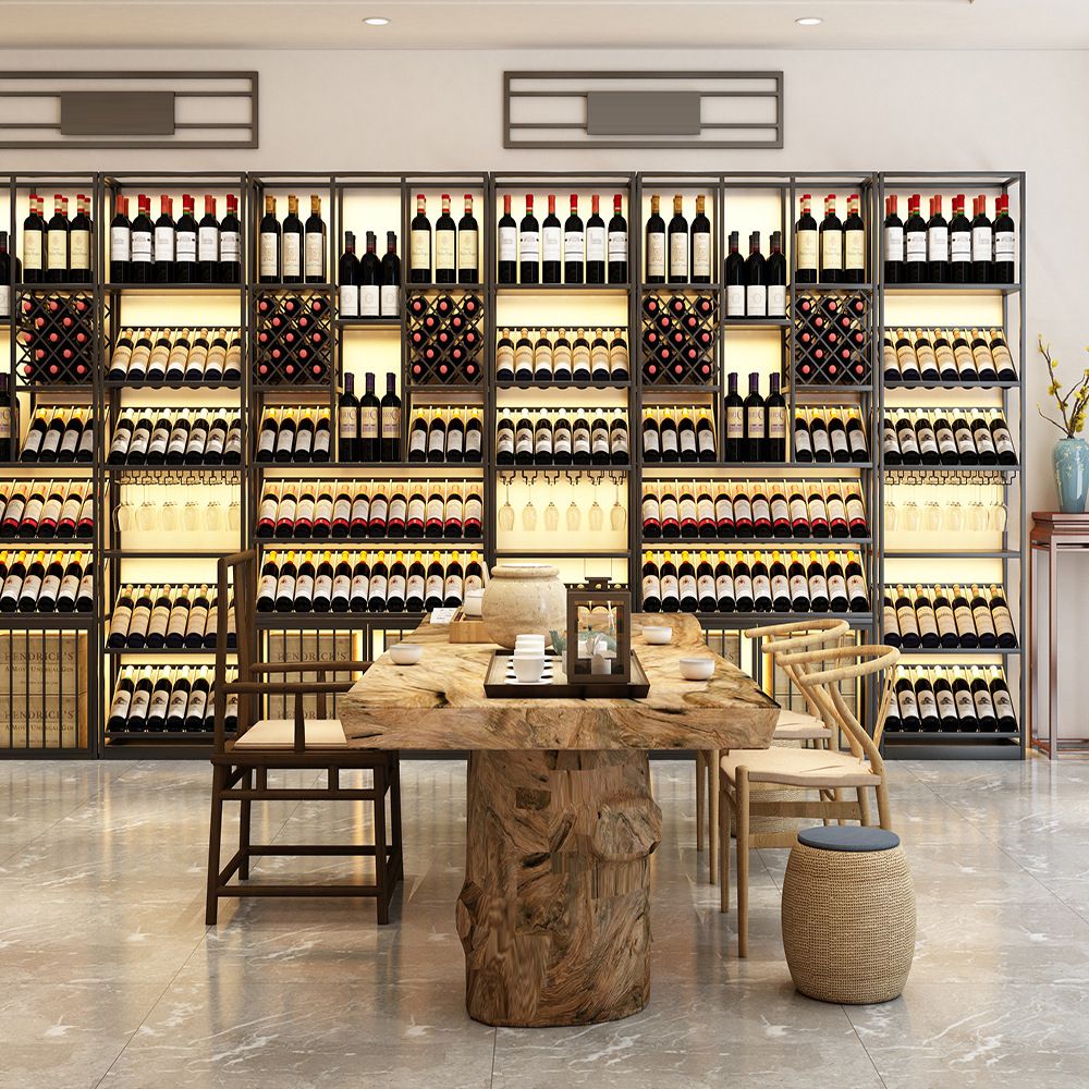 ワイナリー用の豪華なアイアンワインボトルホルダーLEDストリップフロアボトルラック