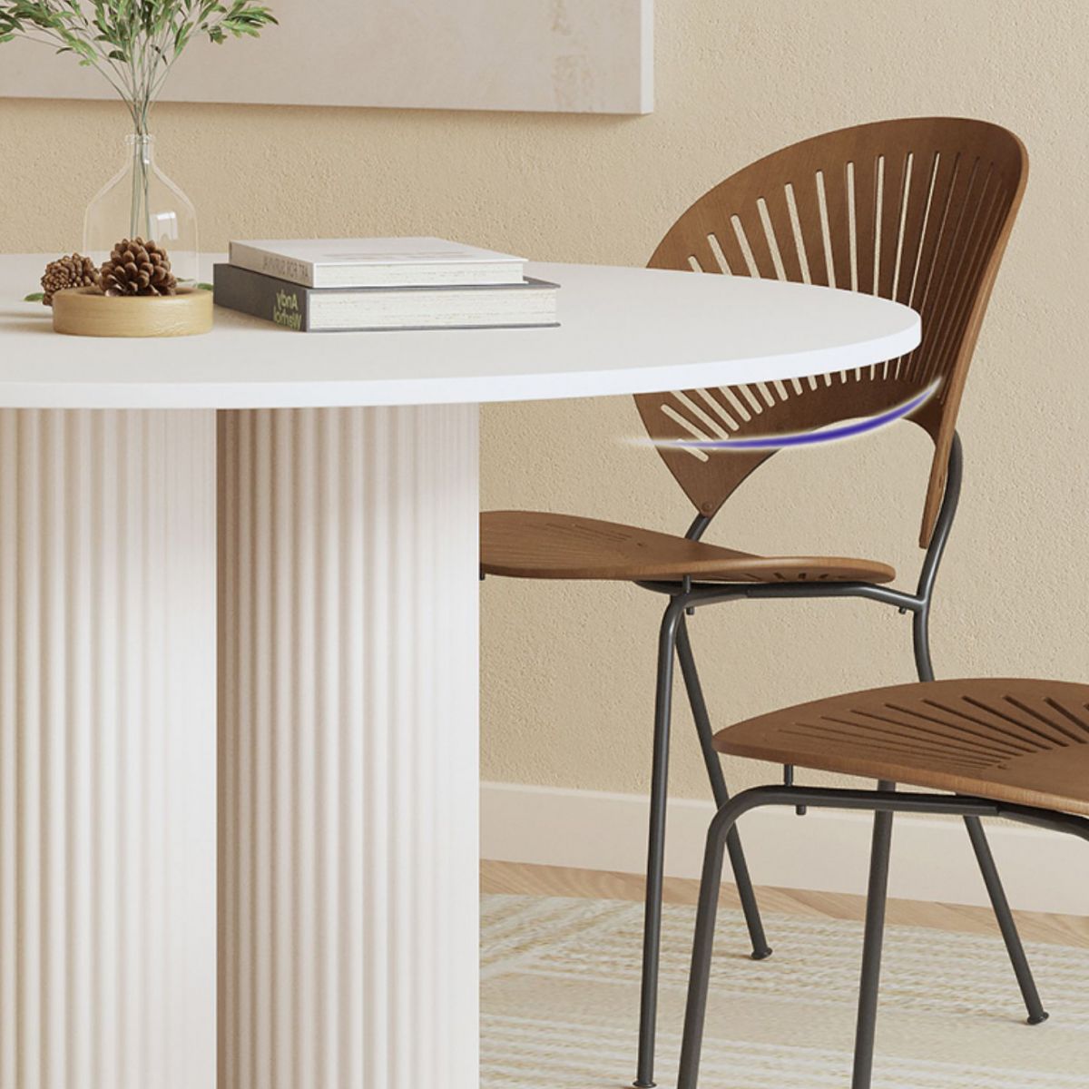 Tavolo da pranzo rotondo contemporaneo in pietra sinterizzata e tavolo in legno massiccio