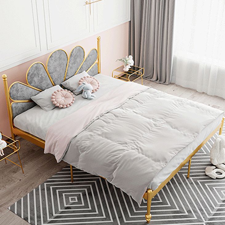 Letto standard in acciaio glam con testiera rivestita, letto a pannello alto 47 "