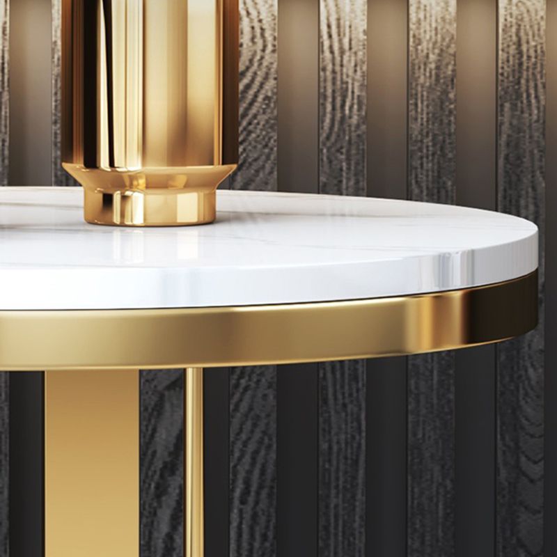 モダンな石トップサイドテーブルラウンドブラック/ゴールドメタリックCテーブル