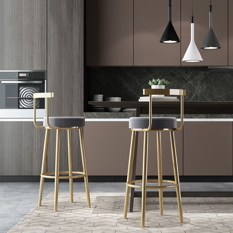 Glam Metal Bar and Counter Stool Low Back Stool with 4 Legs in Gold Clearhalo 'Bar Furniture' 'Bar Stools' 'bar_stools' 'furn' 'furn_bar_stools' 'Furniture' 'furniture_bar_stools' 'Kitchen & Dining Furniture' 1200x1200_63c31282-2199-4322-ab34-c1219e2b6a8d