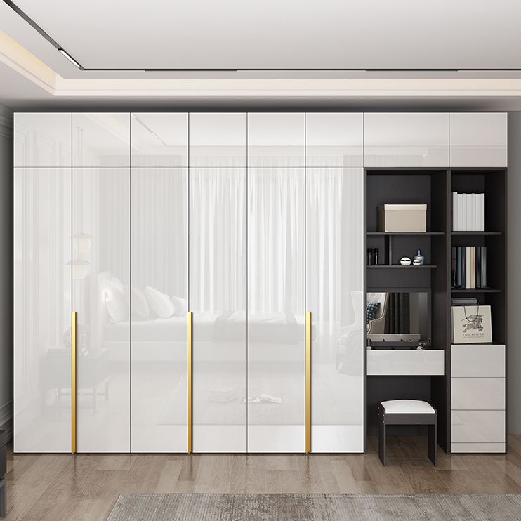 Moderner Kleiderschrank Armoire