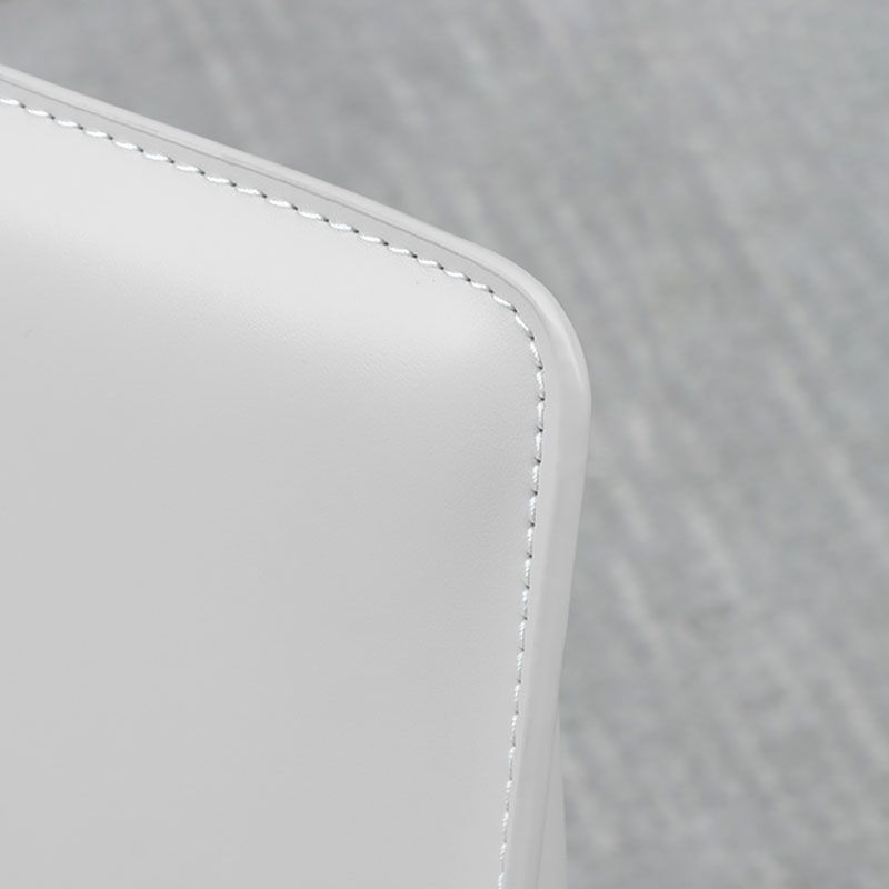 Chaises latérales de salle à manger en cuir contemporain chaise arrière solide sans arme pour cuisine