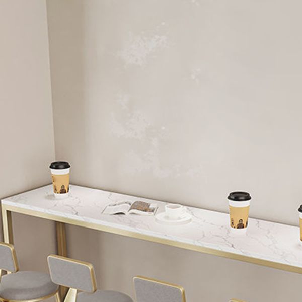 Bancone della barra in pietra in stile glam nordico