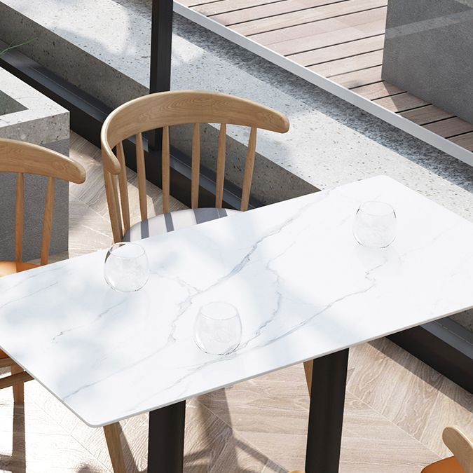 Table à manger en pierre péout